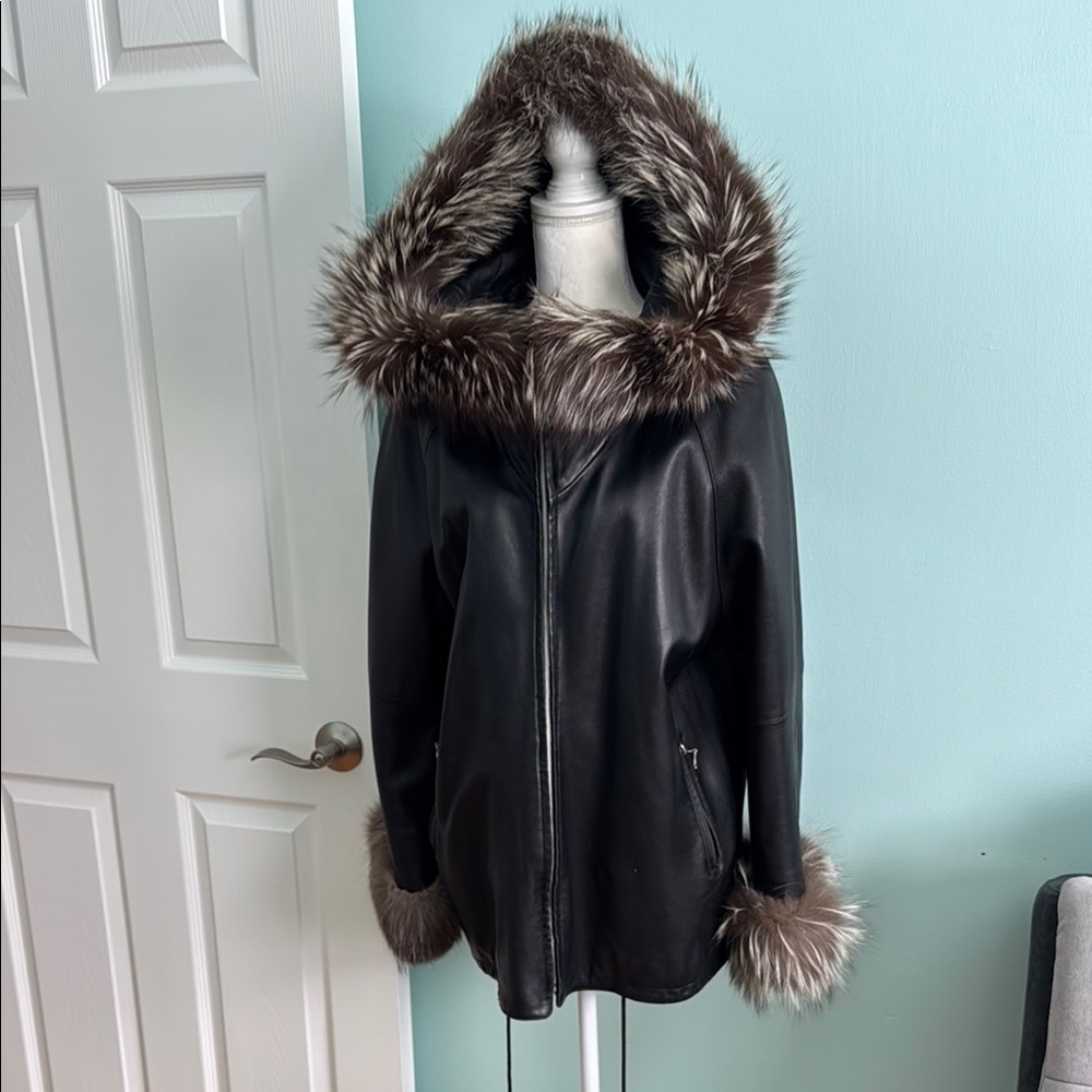 Gian Mori Women's Black Fox Fur Trim Hooded Jacket M-L